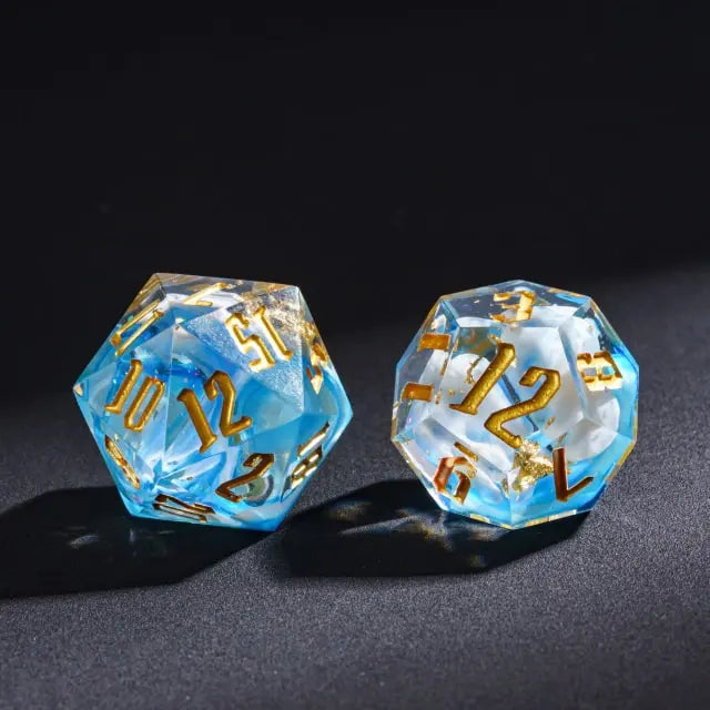 Sharp edge dice Blauw wit doorzichtig