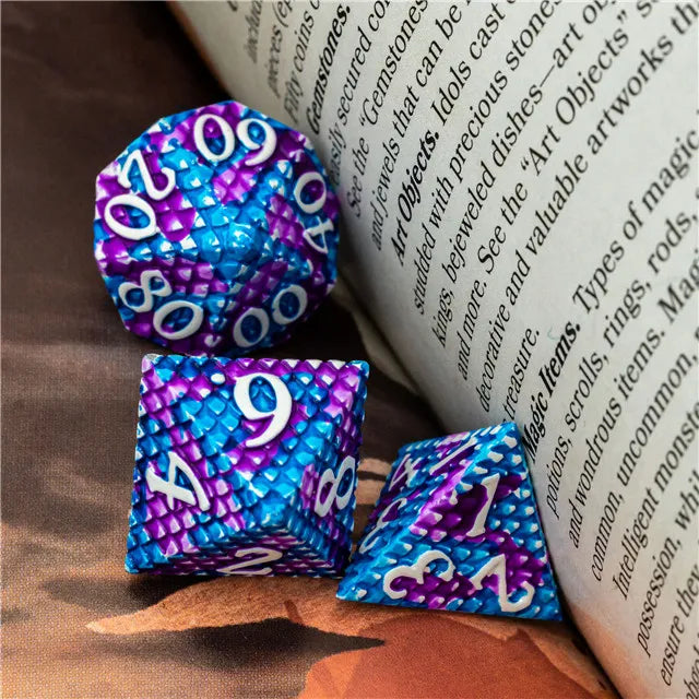 Metal dice(Dragon Scale) available in 7 colors