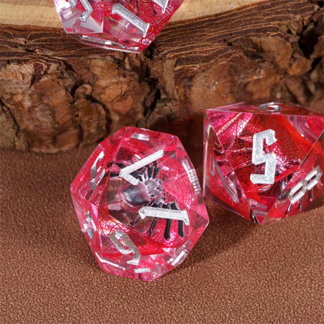 Sharp edge dice Spider