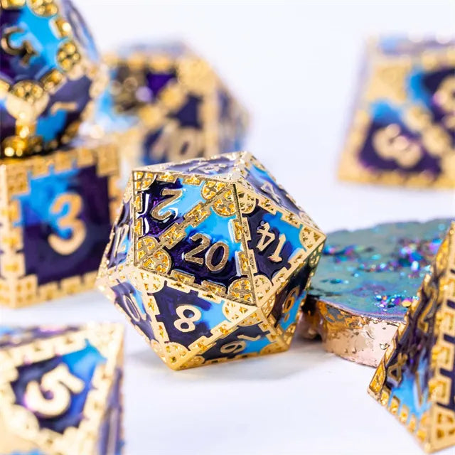 Metal dice set goud paars blauw